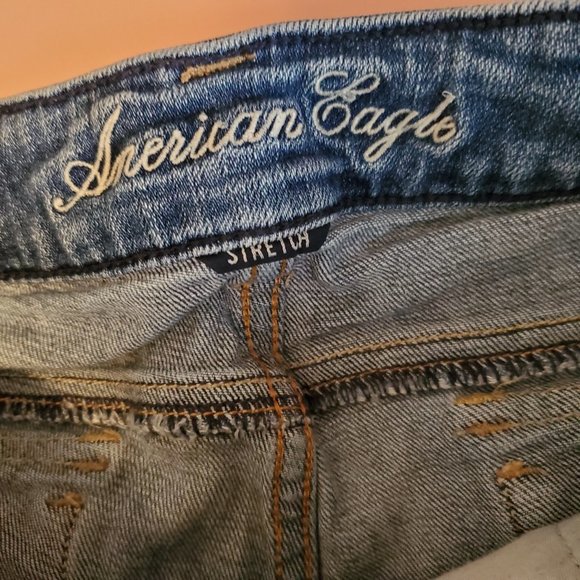 American Eagle Denim Shorts - Picture 2 of 3